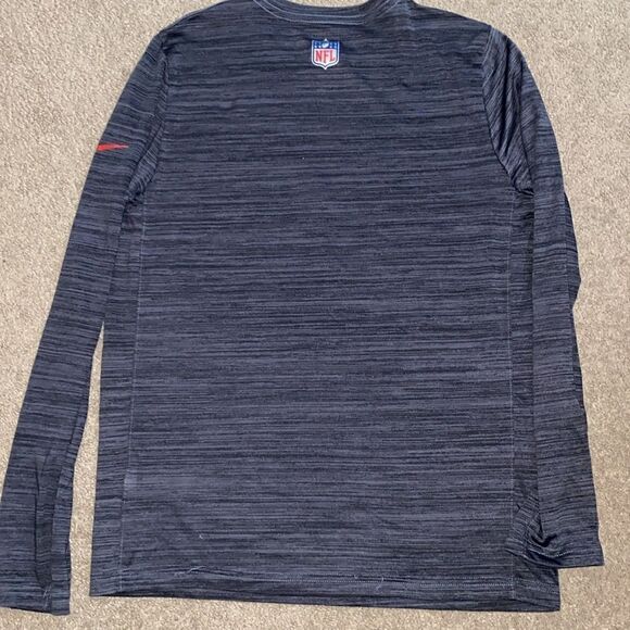 Buccaneers Nike Dri-Fit Long Sleeve Tee for Kids - Picture 2 of 3